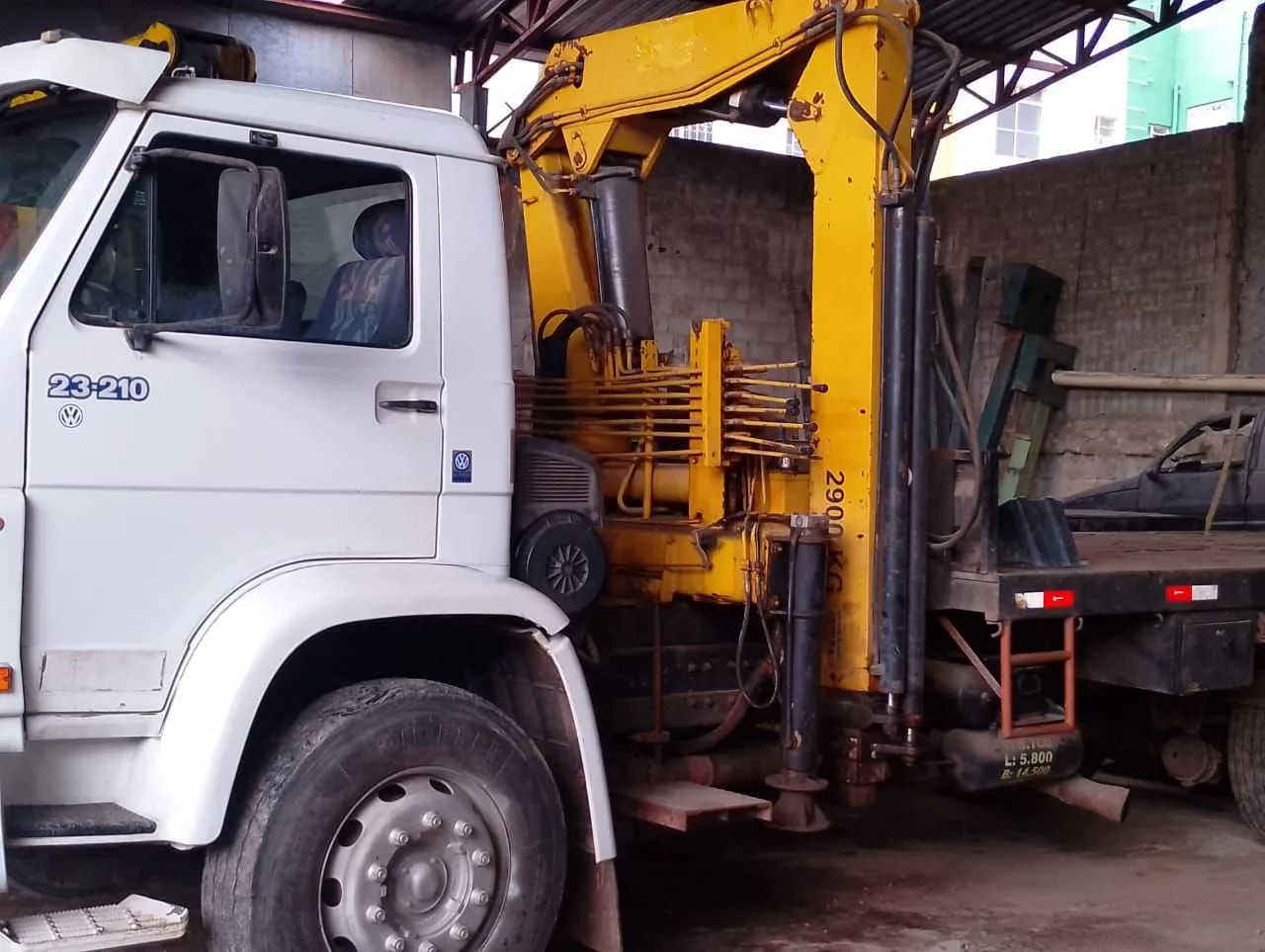 Caminhão Munck 23210