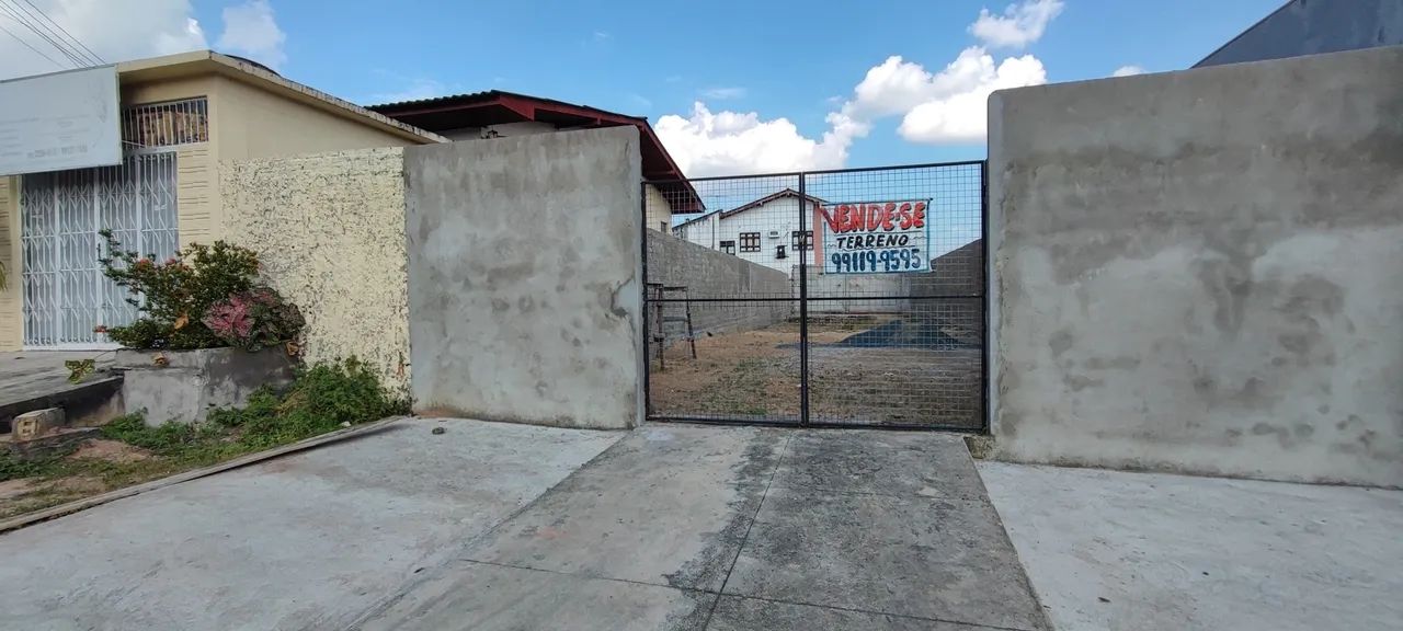 ?Terreno Amplo no Centro de Boa Vista - Oportunidade Única!