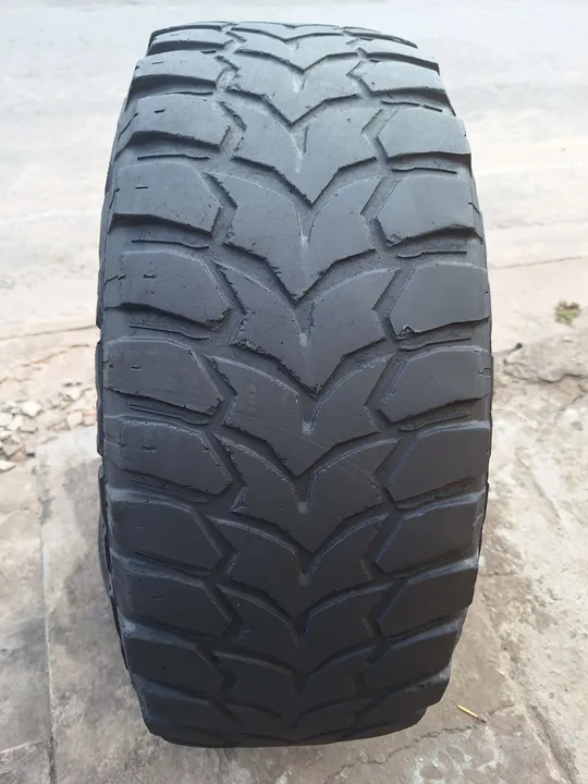 PNEU 35×12,5 R17