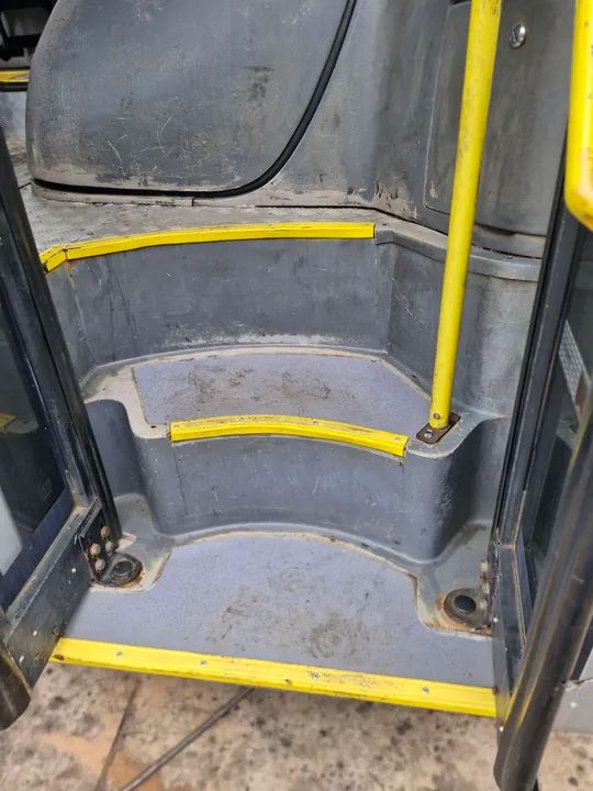 Ônibus Escolar MB 1418 com 46 lugares 2009 - Foto 11