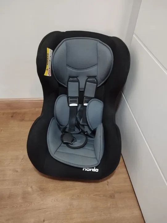 Cadeirão para Carro Nania