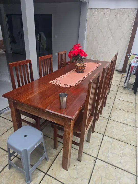 Mesa de Jantar de Madeira Maciça - Foto 2