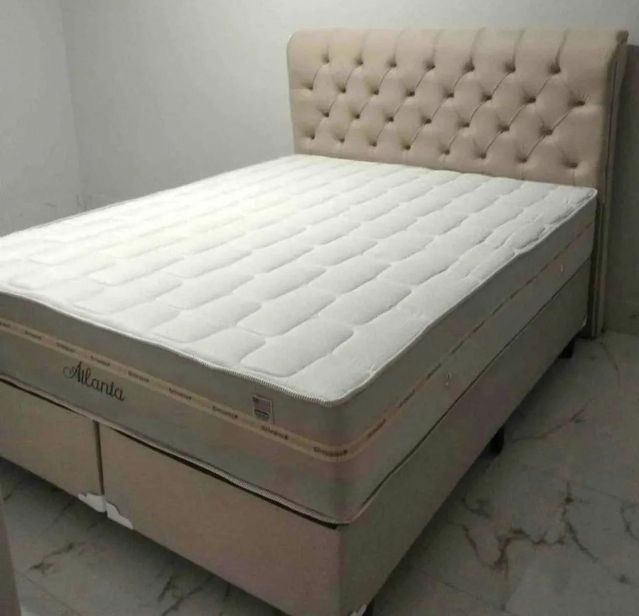 Cama. Com colchão semiortopedico  30 cm com base e cabeceira  noobuk 