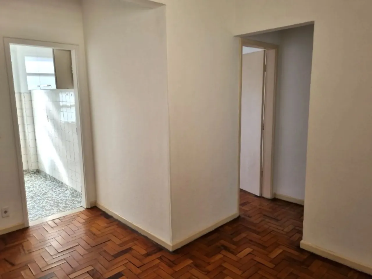 APARTAMENTO EM UMA EXCELENTE LOCALIZAÇÃO