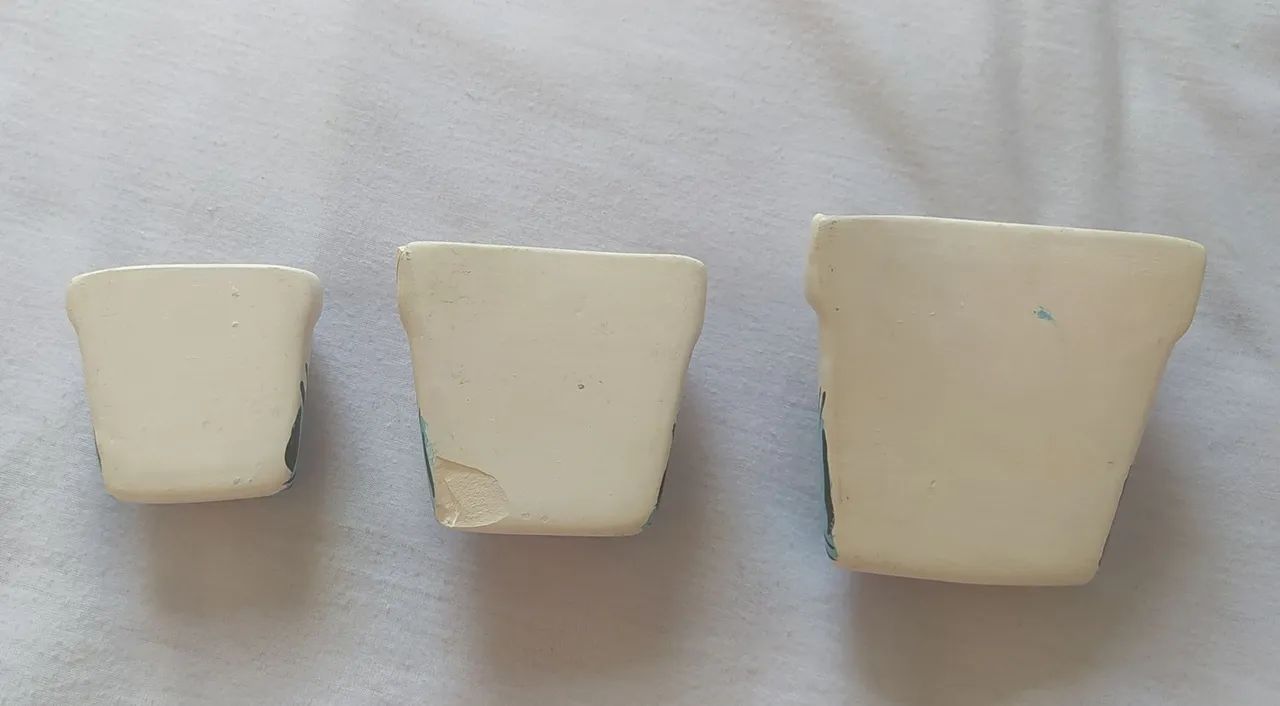 Kit 3 vasinhos artesanais em cerâmica - Bibelôs. - Foto 6