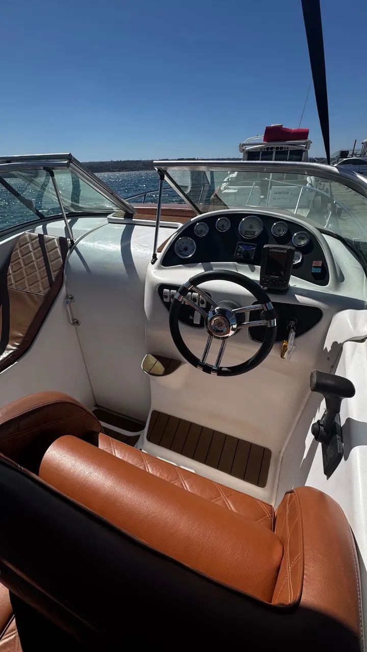 Lancha DM 300 com Volvo 5.0 GXi 270HP - 2008 - Foto 4