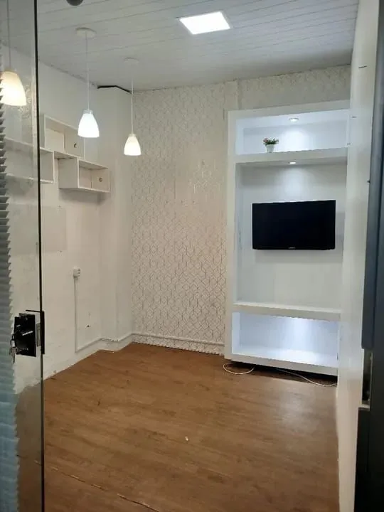 Sala comercial / estética fácil / corporal