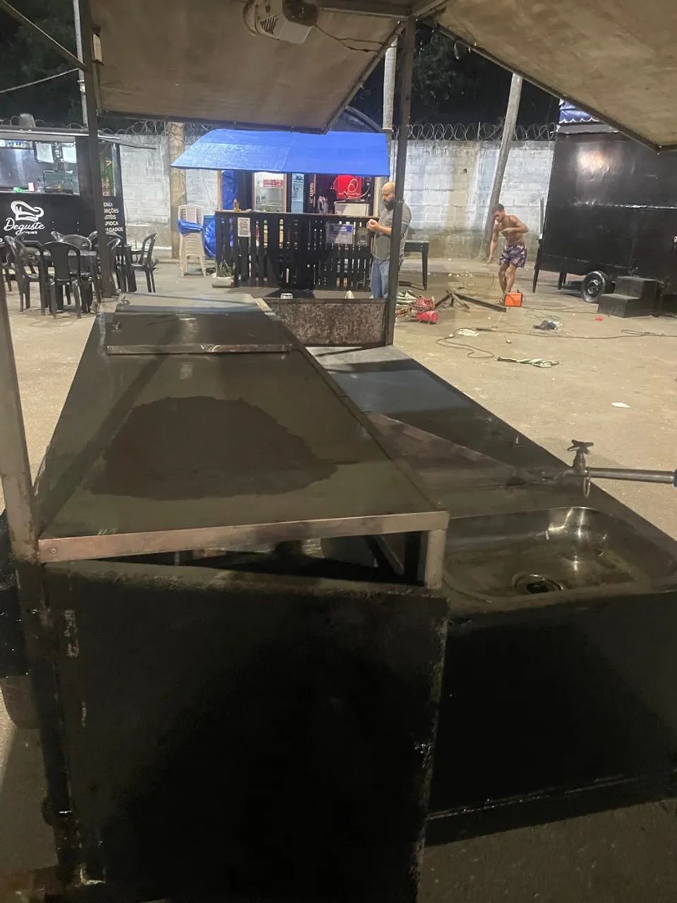 Carrinho semi novo balcão de inox  - Foto 2