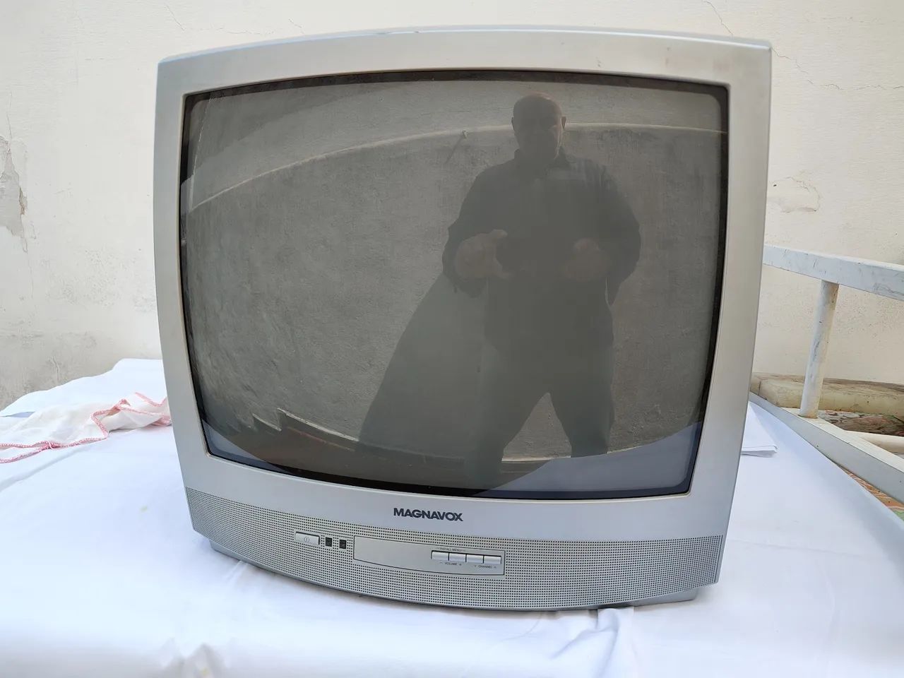 TV a Cores Magnavox 20 Polegadas com Controle Remoto Original  - Foto 5