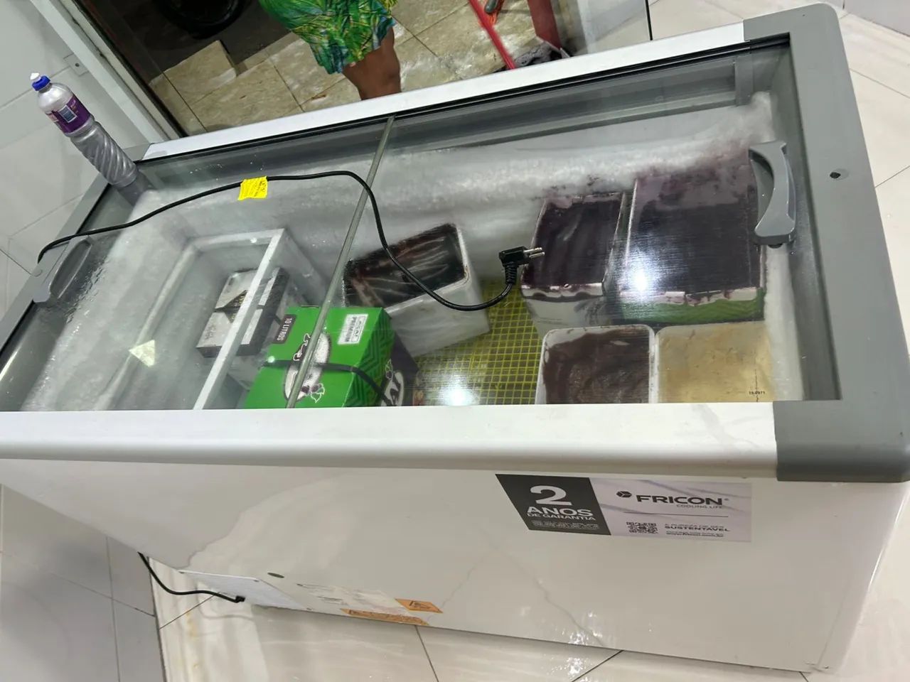 Freezer expositor - Geladeiras e Freezers - Farolândia, Aracaju