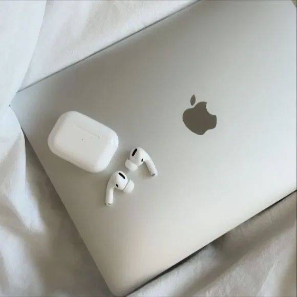 AirPods Pro 2ª Geração com Estojo de Carregamento MagSafe  - Foto 2