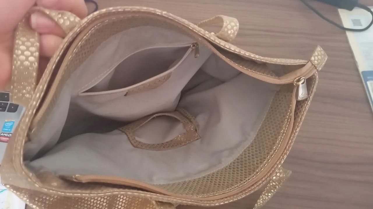 BOLSA AREDDA DOURADA COURO - Foto 2