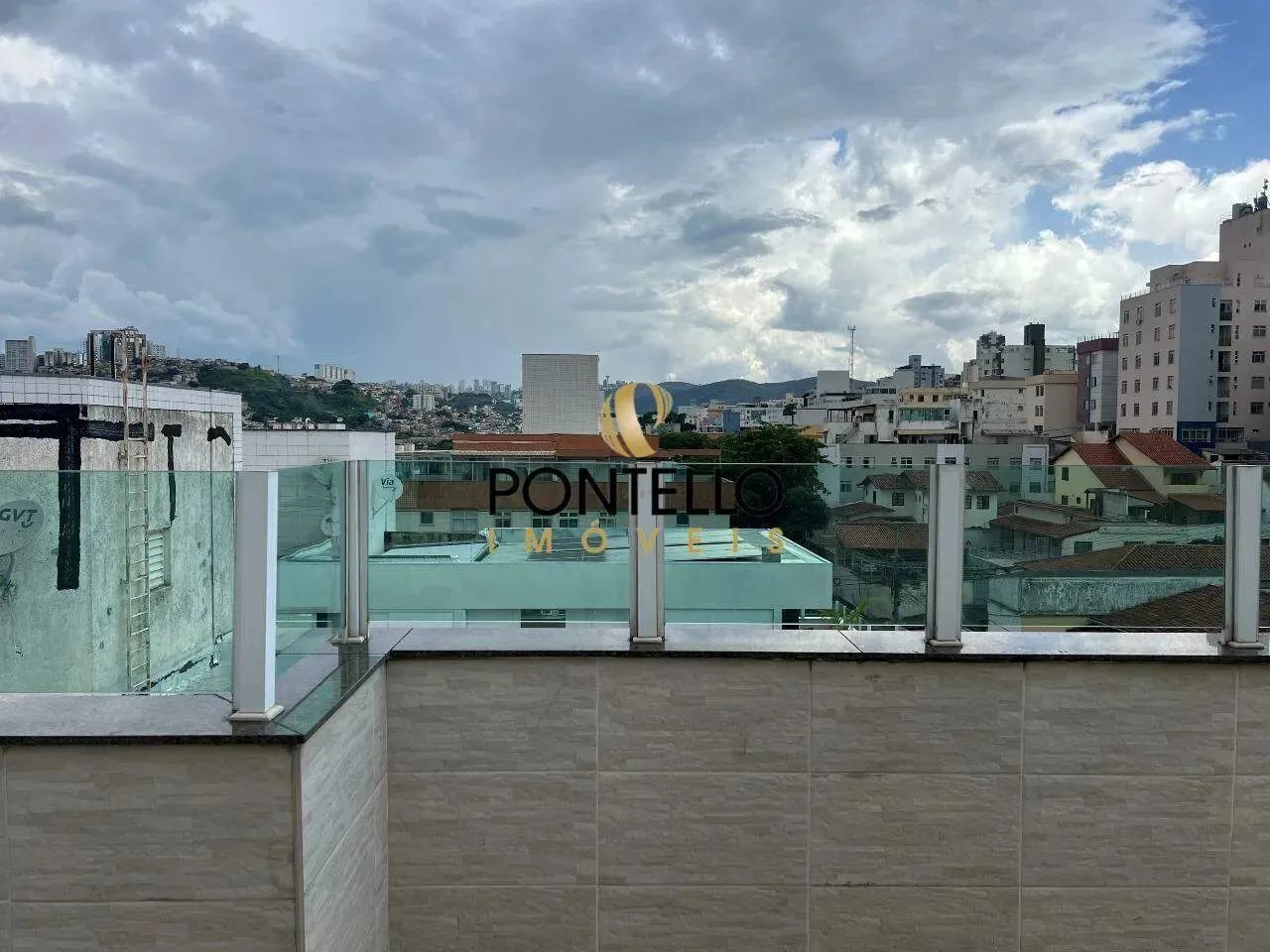 Cobertura Duplex de 162m², 3 quartos sendo 1 suíte, terraço coberto e descoberto e 3 vagas - Foto 3