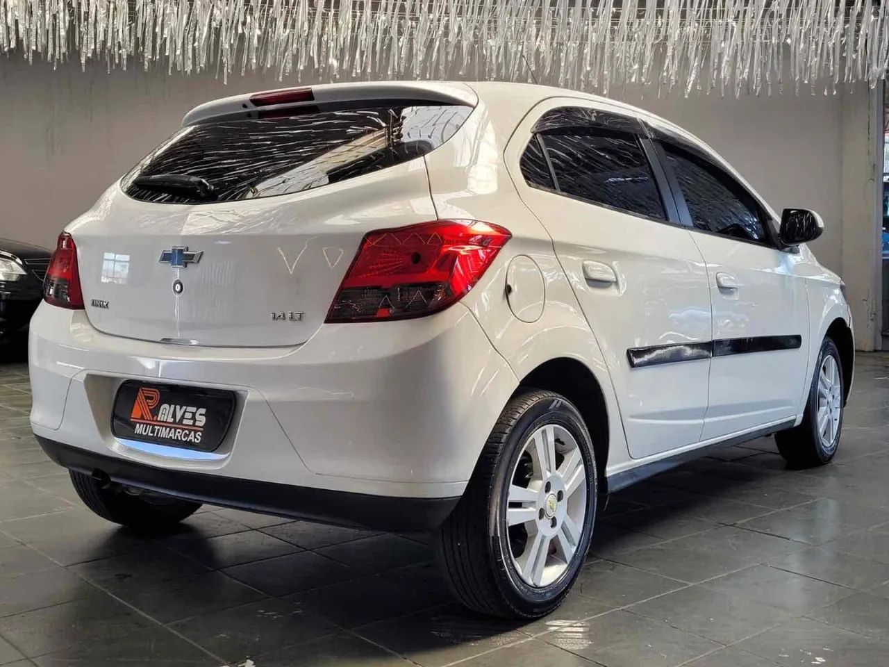 Chevrolet Onix 2013 1.4 mpfi lt 8v flex 4p manual - Foto 5