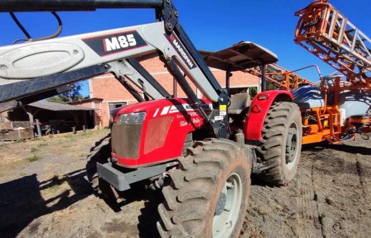 Trator Massey Ferguson - MF 4290. Fabricação 2017 - Foto 6