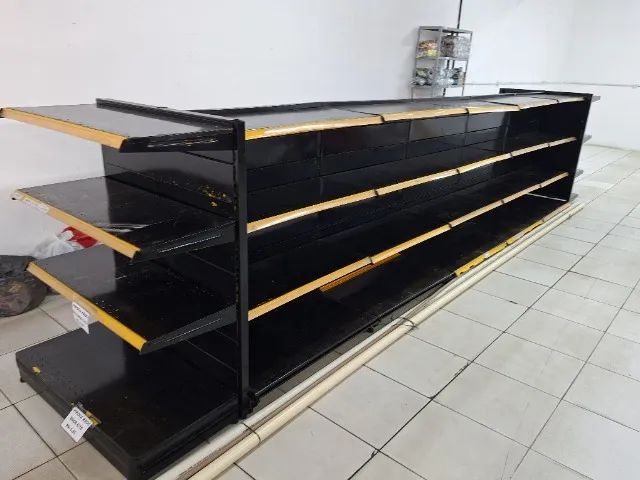 Prateleiras de supermercado