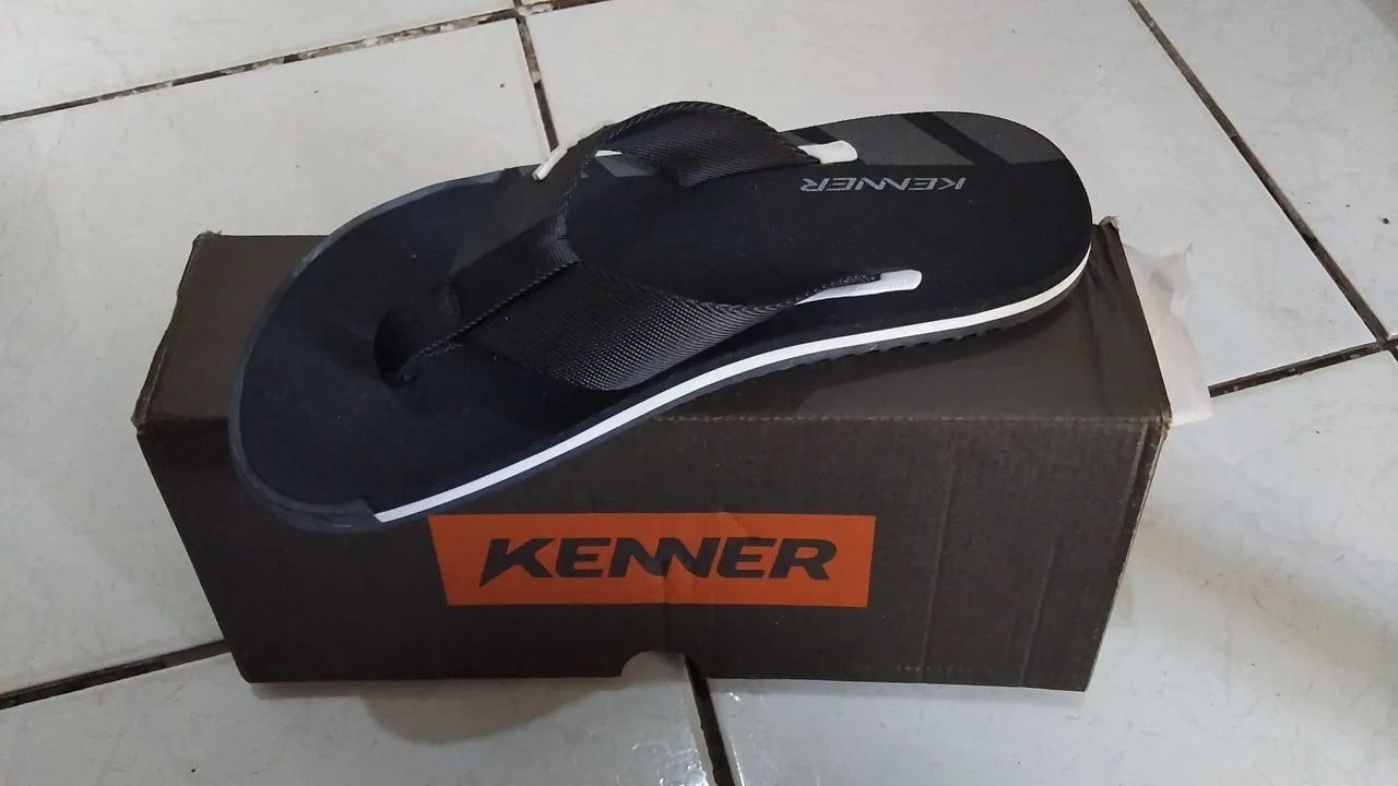 Chinelo Kenner Preto - Conforto e Estilo