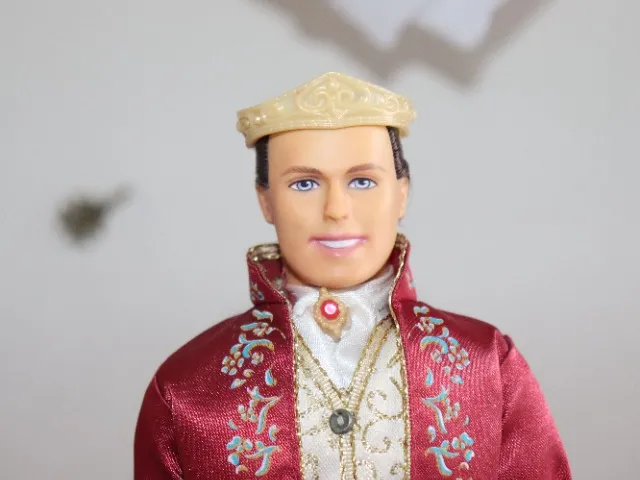 Boneco Ken Rei Dominick Barbie Princesa e a Plebeia