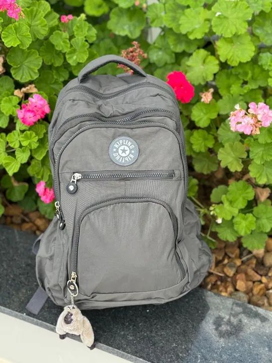 Mochila Kipling Estampada e lisa - Foto 5