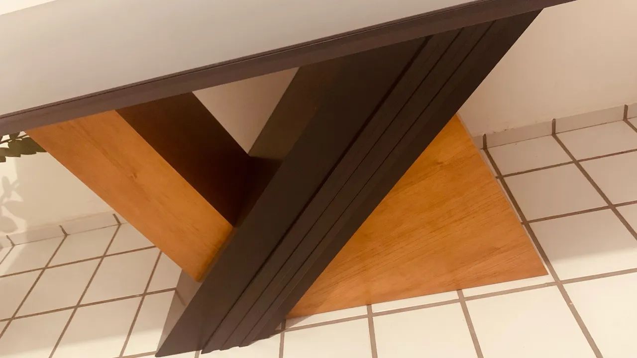 Vendo mesa com tampo de vidro 6 lugares - Foto 5