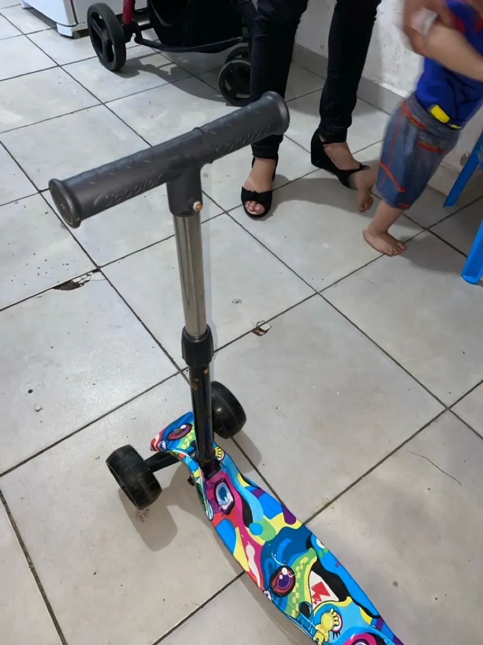 Patinete Infantil Colorido - Foto 4