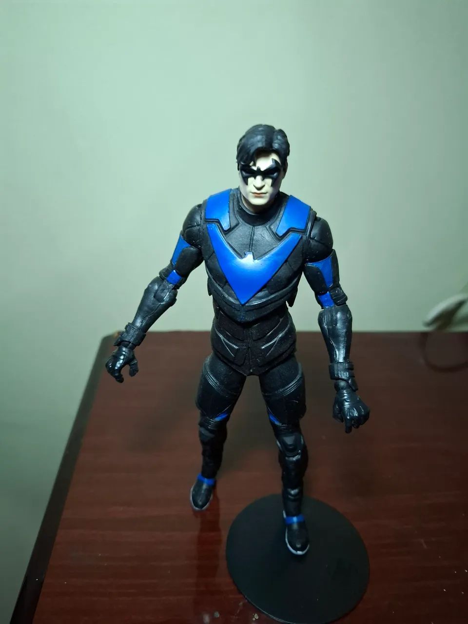 Nightwing Gotham Knights Dc Multiverse Mcfarlane (sem os bastões)