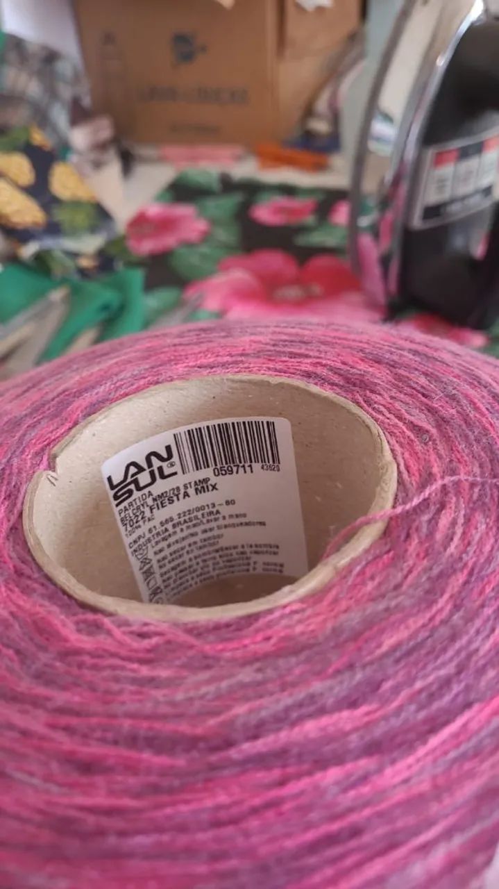 Linhas e Lan Sul  para costuras e bordados *( R$ 20,00 o Kilo)