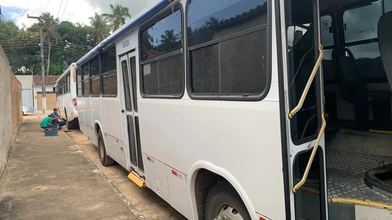 Ônibus em ótimo estado - Foto 3