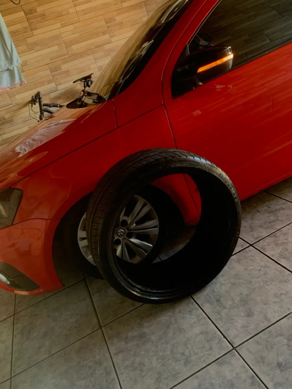 Pneu 245/35 R20