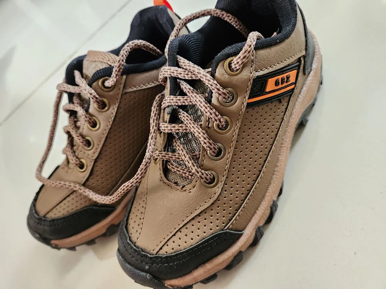 Tênis Infantil - bota de trilha