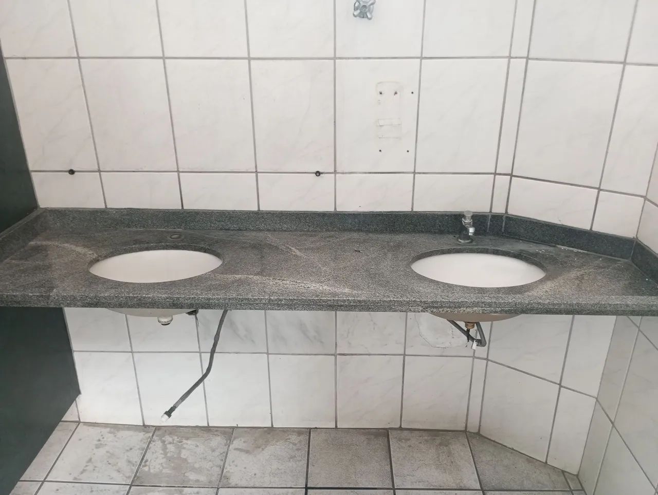 Kit de pias duplas com bancada 