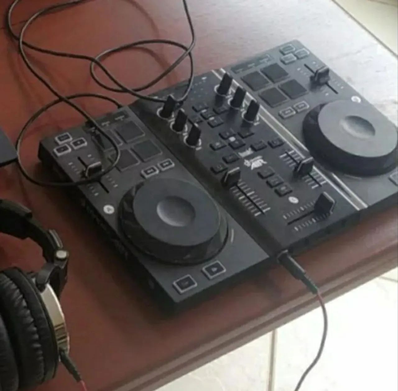 Controladora DJ Control Air da Hércules 