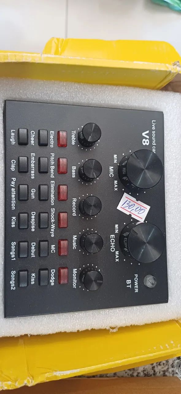 Placa de Som V8 Live Sound Card - Efeitos e Conectividade