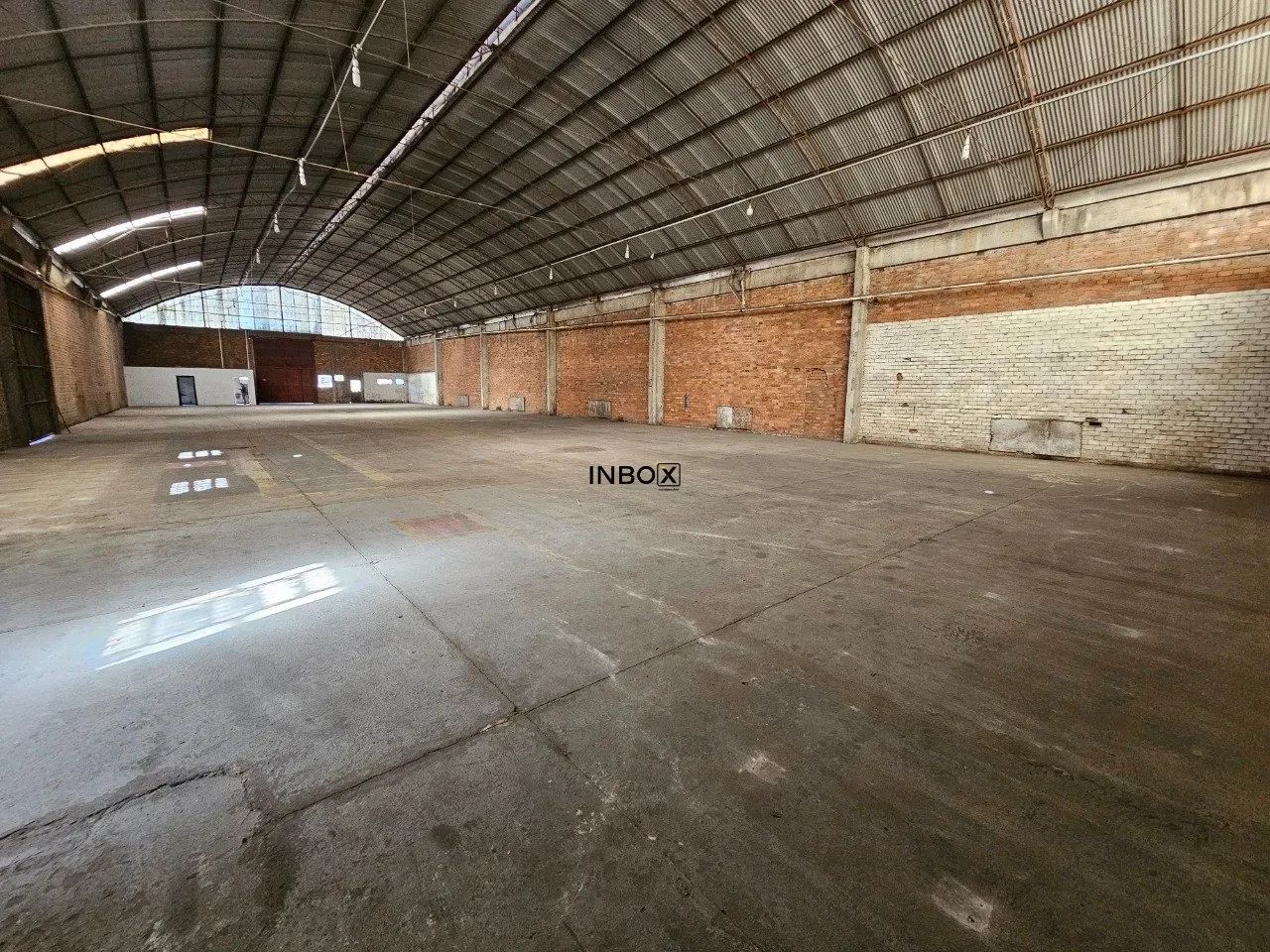 INBOX CIA IMOBILIÁRIA ALUGA PAVILHÃO COM 1200M² NO BAIRRO VINOSUL NA CIDADE DE BENTO GONÇA