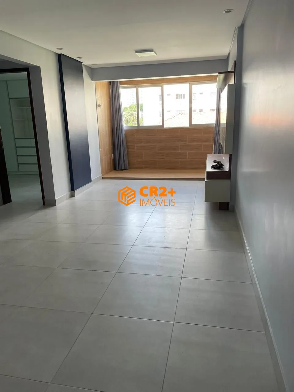 Vendo Apartamento 70m2 com 2 quartos, reformado.