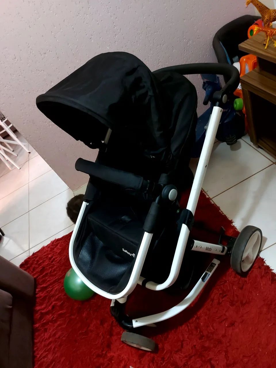Carrinho de Bebê Safety 1st - Preto e Branco - Foto 2