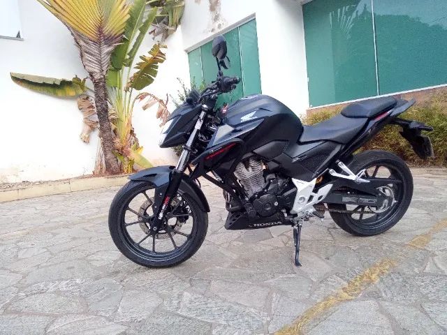 Honda CB 300f ano 2023