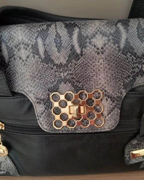 Bolsa de Ombro em Couro fino com Detalhes em Snake - Foto 6