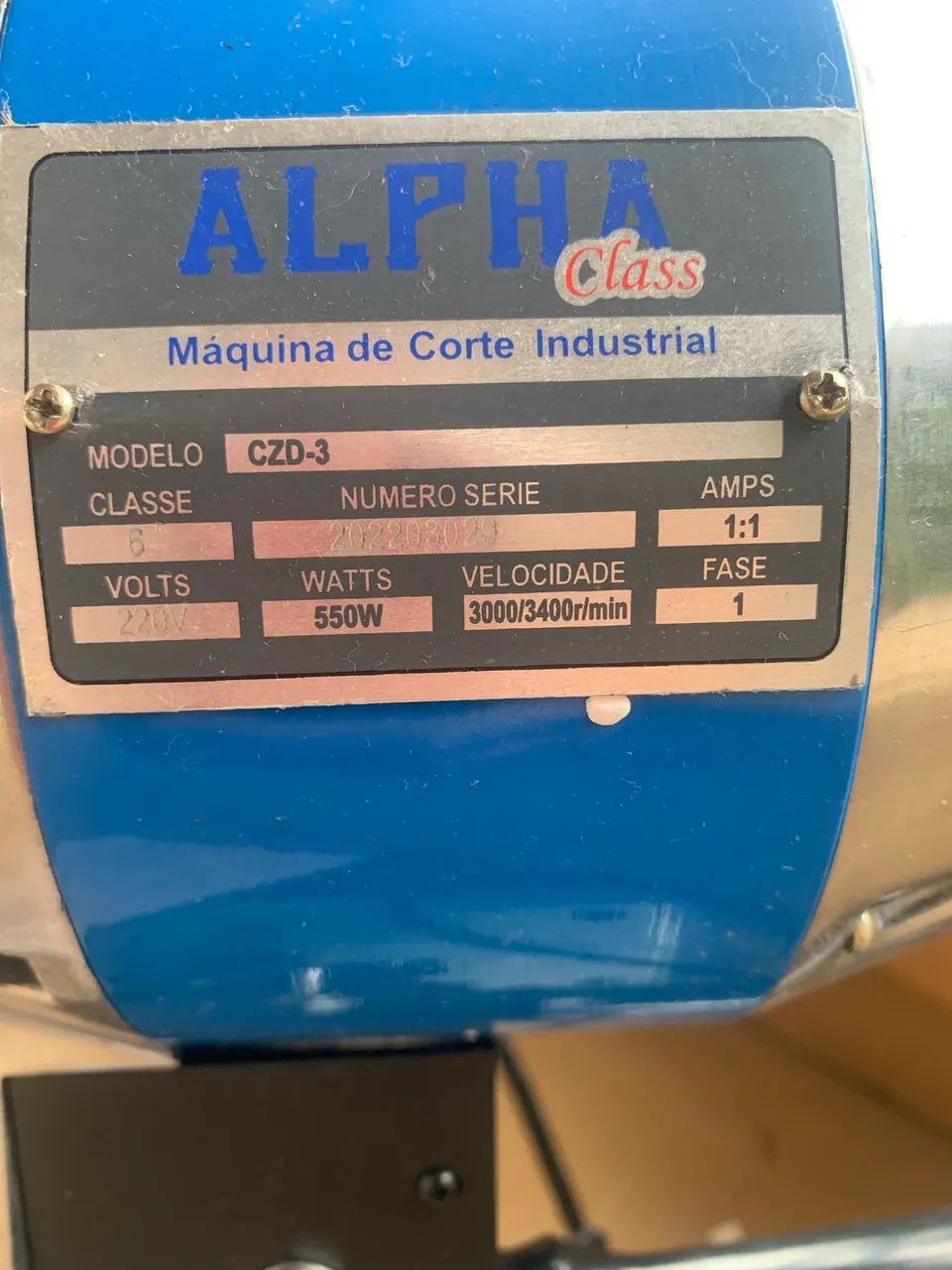 Máquina de cortar tecidos Alpha  220v - Foto 5