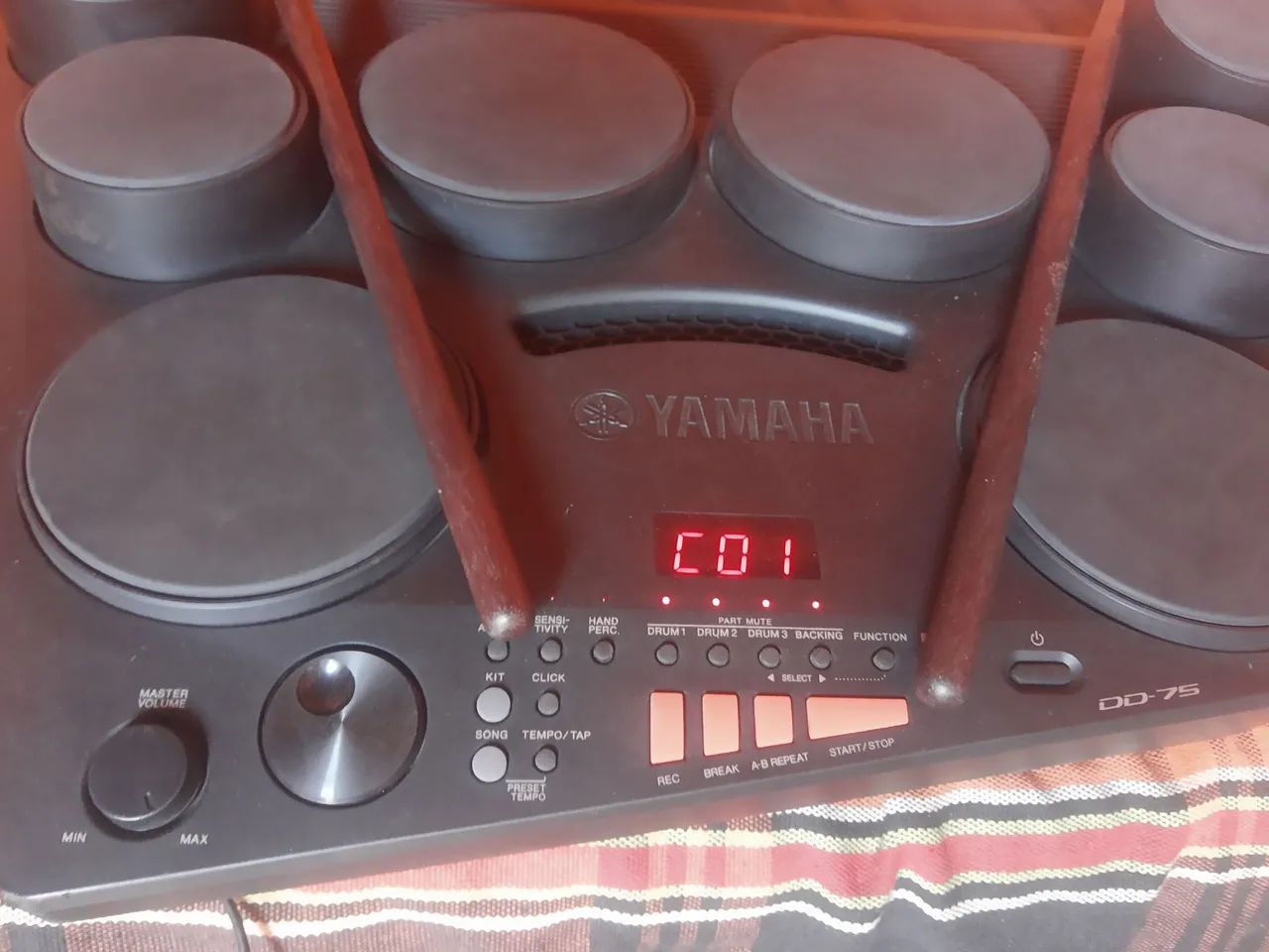 Bateria Eletrônica Yamaha DD-75 - Foto 5