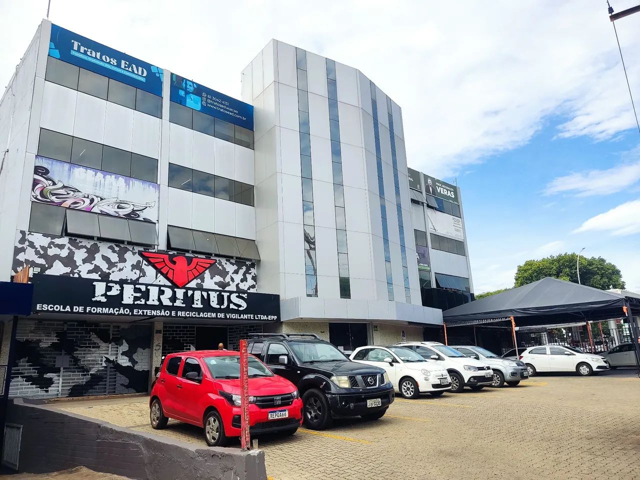 aluga 3° andar de 250 M2 na av.Helio prates 
