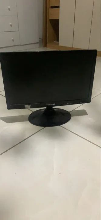 Monitor Samsung 18,5 polegadas leia a legenda  - Foto 2