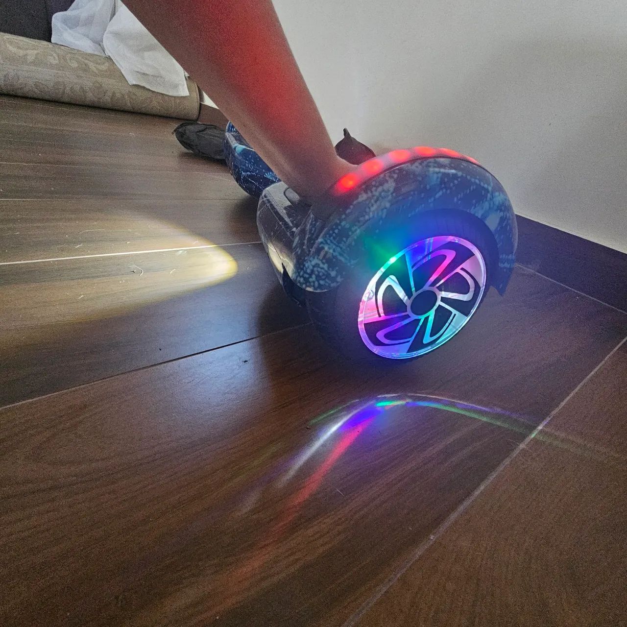 Patinete Elétrico com Luzes LED Hoverboard