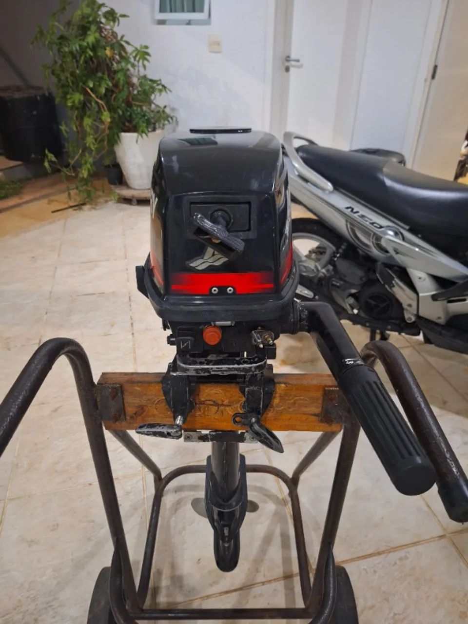 Motor de popa Mercury 5 hp e motor Johnson 3.3 hp - Foto 5