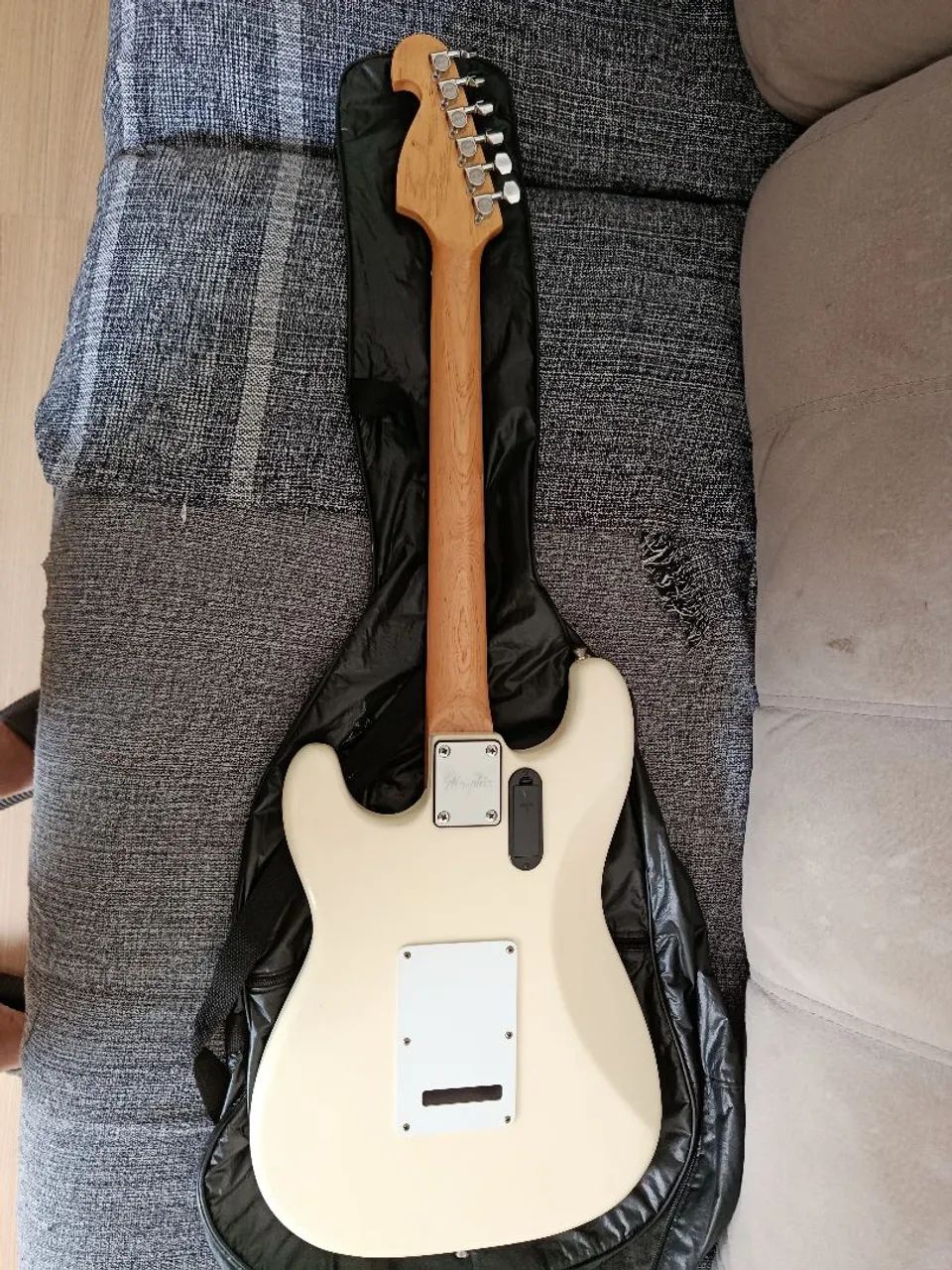 Guitarra Elétrica - Foto 5