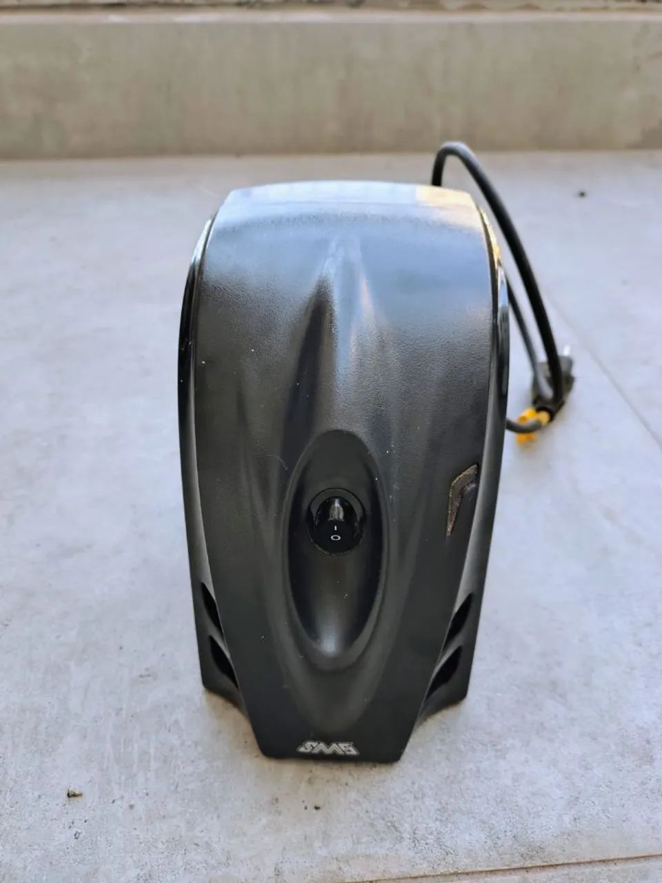  estabilizador ou regulador de voltagem bivolt marca SMS 300va