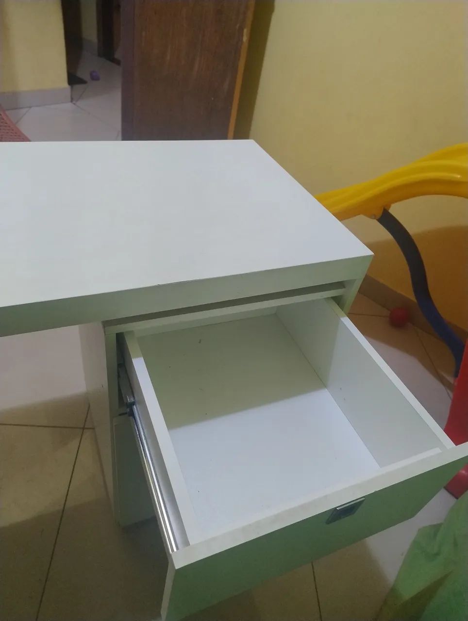 Mesa de escritório64341323103233121