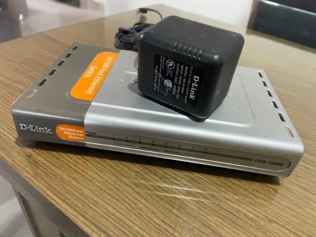 Switch D-link Modelo Des-1008d 8 Portas 10/100