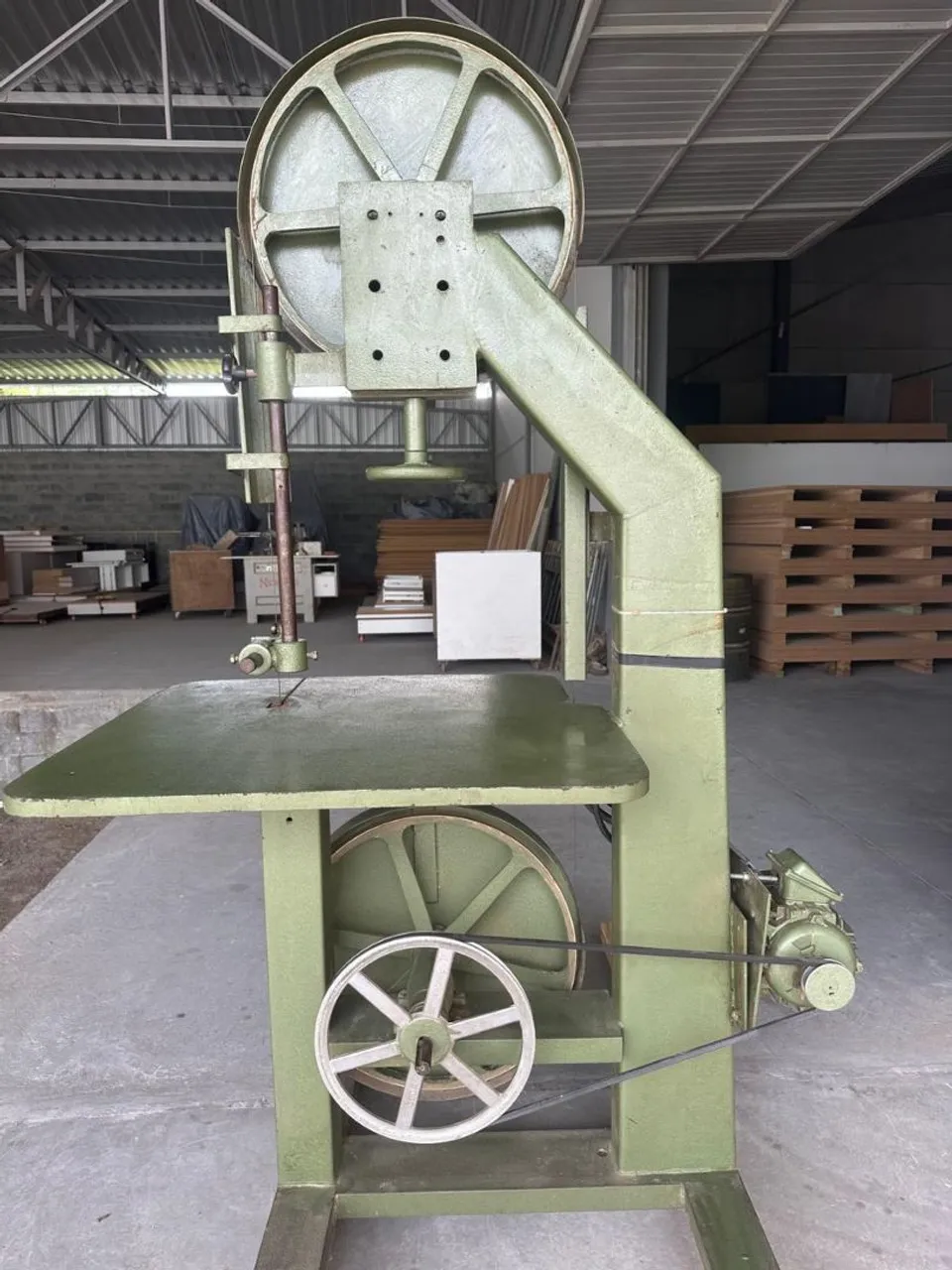 Serra Fita Industrial de Bancada - Motor WEG - Revisada - Peça Única
