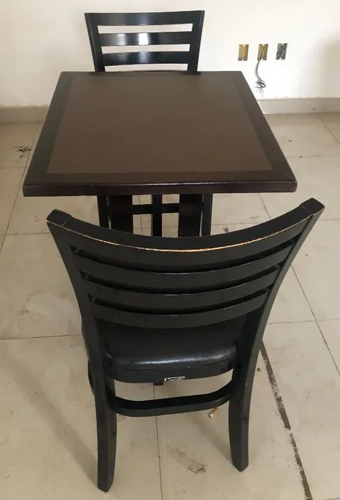 JOGO DE MESA E CADEIRA FRANCO & BACHOT - Foto 3